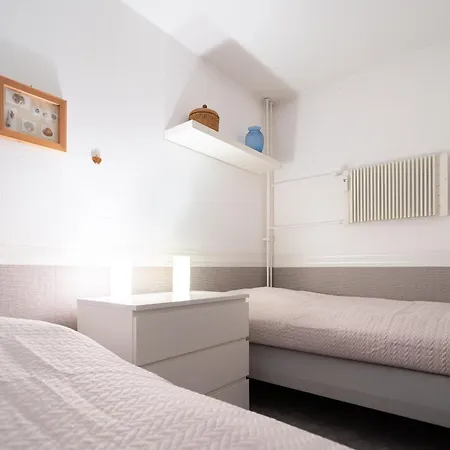 App 382 - Strandlage * Sierksdorf